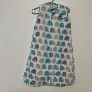 Halo sleep sack great condition! 0-6 month fit